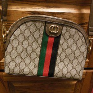 Cross body handbag